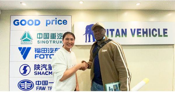 Clientes dominicanos acuden a TITAN VEHICLE para comprar remolque cisterna de cemento a granel