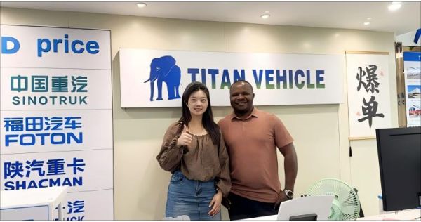 Clientes dominicanos acudieron a TITAN Vehicle para adquirir remolque cisterna de combustible