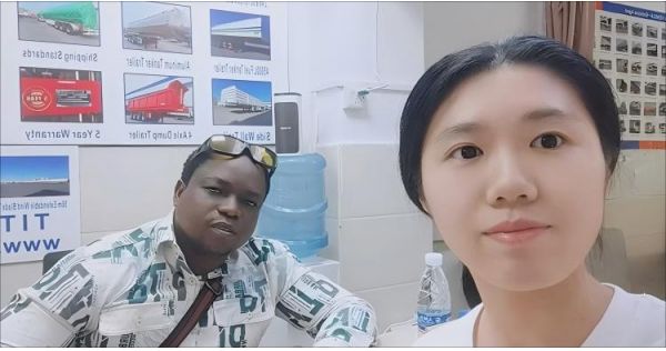 Los clientes nigerianos acuden a Titan Vehicle para comprar un remolque de cuello de cisne desmontable de 3 ejes