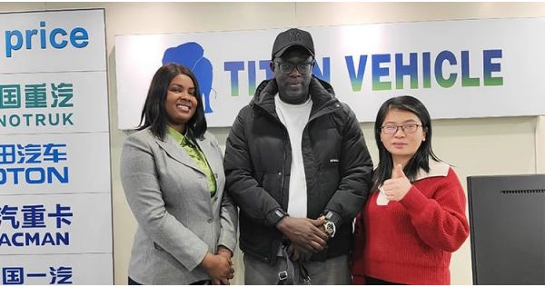 Clientes de Zambia visitaron Titan Vehicle para comprar un remolque cisterna de combustible