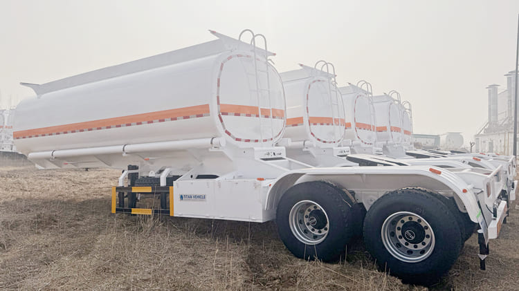 Remolque cisterna de combustible Superlink en venta en Costa Rica
