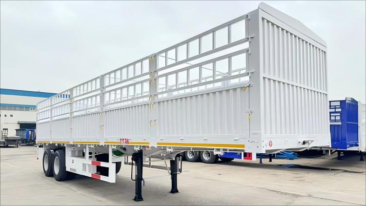 Semirremolque de valla de 2 ejes nuevo con suspensi&oacute;n de bogie en venta en Senegal