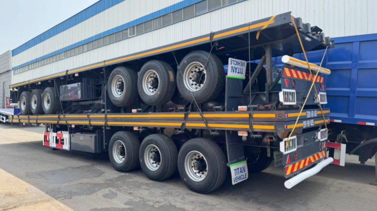 Semirremolque de plataforma plana de 40 pies en venta cerca de m&iacute; en el Congo
