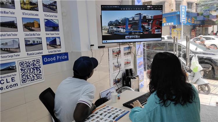 Remolque para 6 veh&iacute;culos en venta en Camer&uacute;n