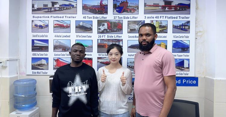Los clientes nigerianos acuden a TITAN para comprar un remolque RGN de 2 ejes