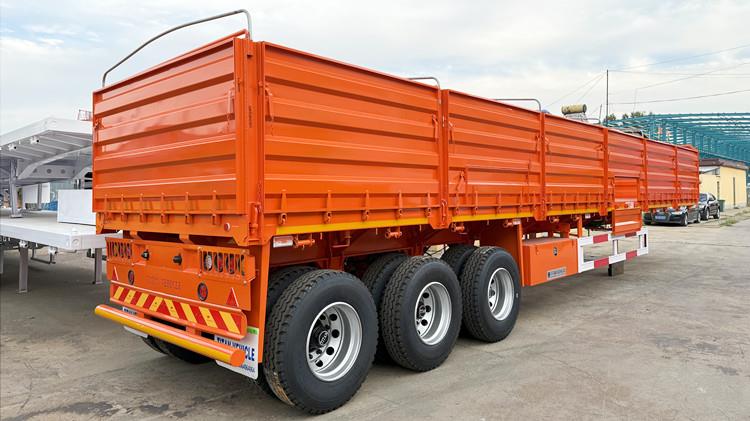 Clientes de Zimbabwe visitan TITAN para Triaxle con tablas