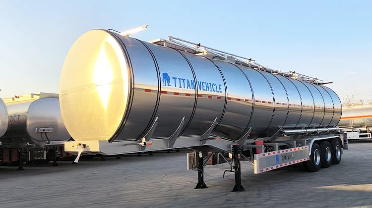 Remolque cisterna de aluminio de 45000 litros en venta en Costa Rica