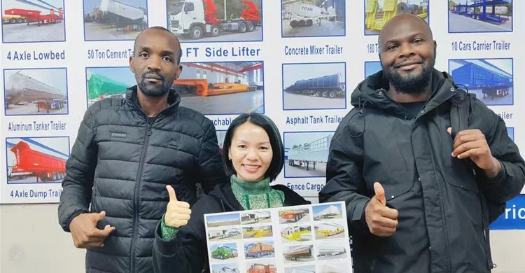 Los clientes de Namibia acuden a TITAN para comprar el remolque de plataforma Superlink