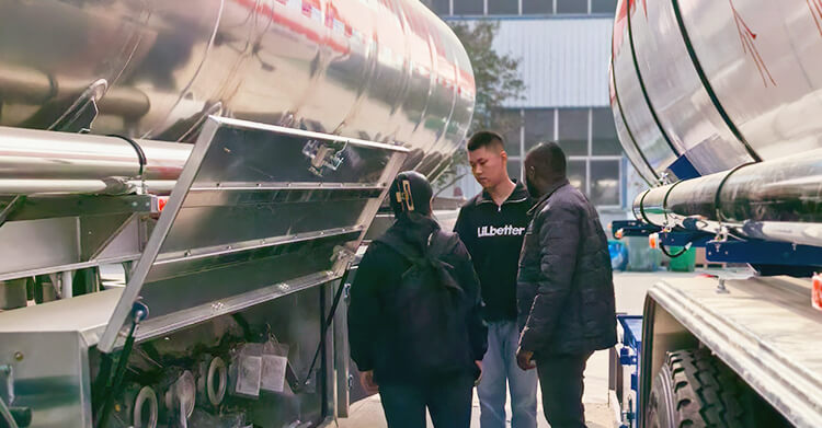 Remolque cisterna de aluminio de 3 ejes en venta en Haití