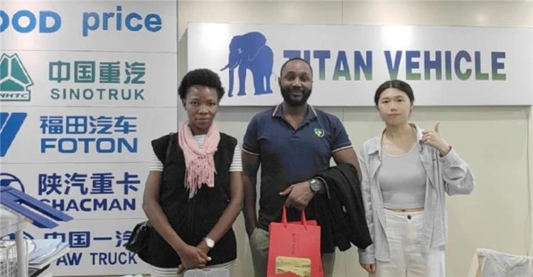 Remolque de plataforma baja TITAN de 4 ejes en venta en Senegal