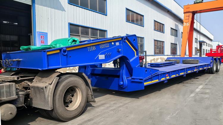 Remolque Lowboy RGN en venta en Nigeria