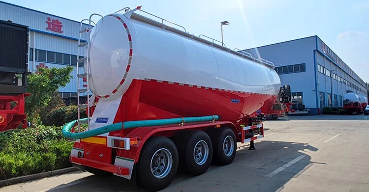 Remolque cisterna de cemento a granel de 3 ejes en venta en Zambia