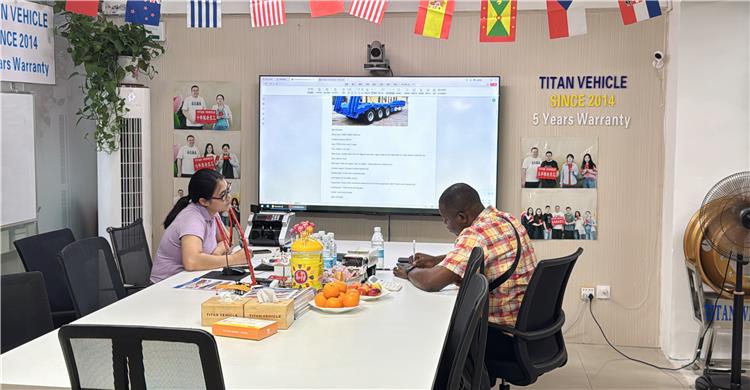 Semirremolque basculante de 4 ejes en venta en Senegal
