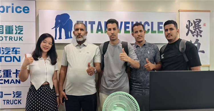 Remolque de cuello de cisne desmontable de 4 ejes y 100 toneladas a la venta en Omán