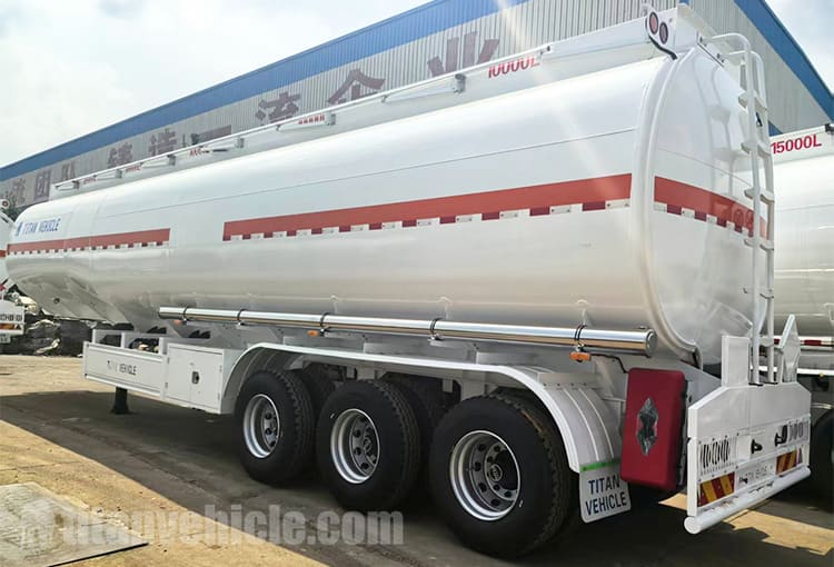 Semirremolque cisterna de petr&oacute;leo de 50.000 litros en venta en Sierra Leona