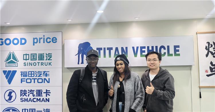 Remolque volquete de 60 toneladas en venta en Uganda