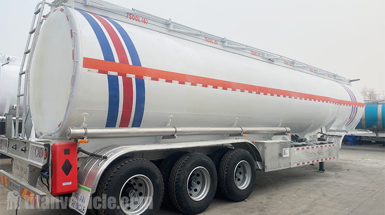 Semirremolque cisterna de combustible en venta en Argentina