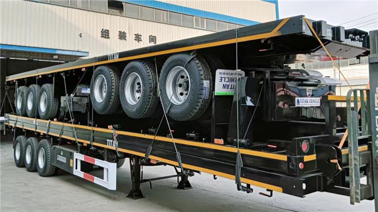 Semirremolque de plataforma de tres ejes en venta en Ghana