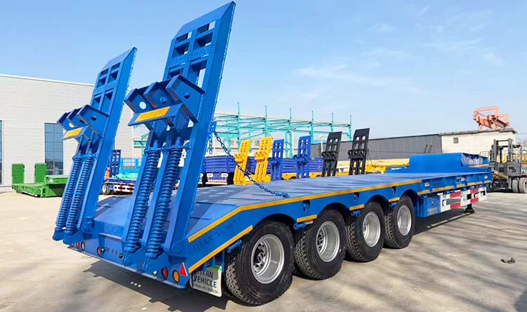 Se vende cami&oacute;n de plataforma baja de 3 ejes y 80 toneladas en Ghana.