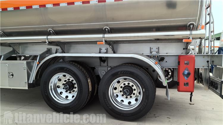 Remolque cisterna de combustible de aluminio de 2 ejes a la venta en Costa Rica