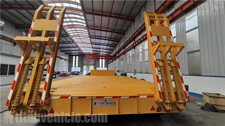 Precio de remolque de plataforma baja de 2 ejes y 4 l&iacute;neas en venta en Guyana