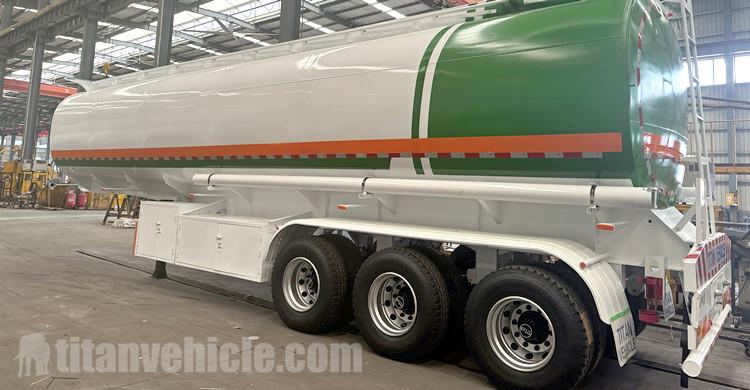 Remolque cisterna de petróleo de 45.000 litros en venta en Namibia