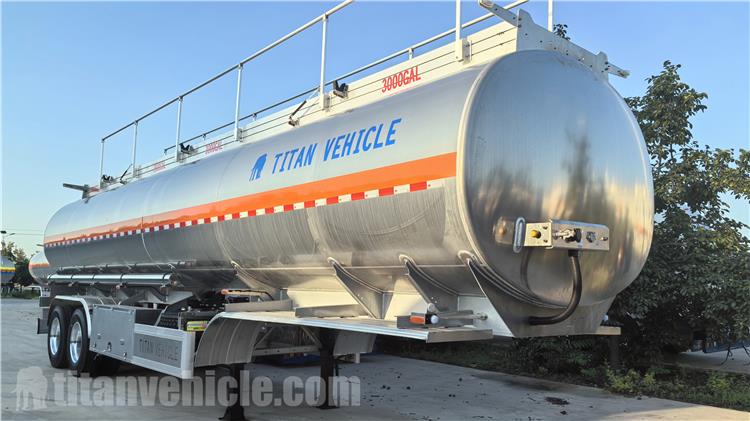 Remolque cisterna de aluminio de 2 ejes en venta en Costa Rica