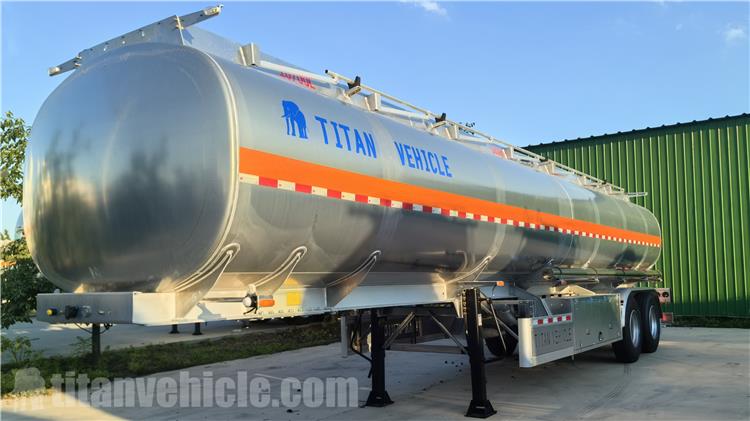 Remolque cisterna de aluminio de 2 ejes en venta en Costa Rica
