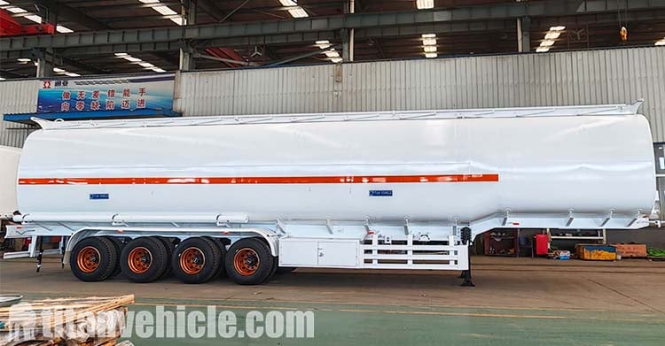Remolque cisterna de combustible de 4 ejes en venta en Nigeria