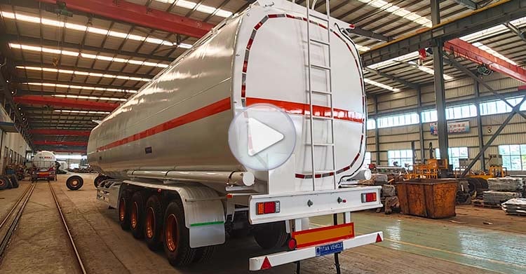 Remolque cisterna de combustible de 4 ejes en venta en Nigeria