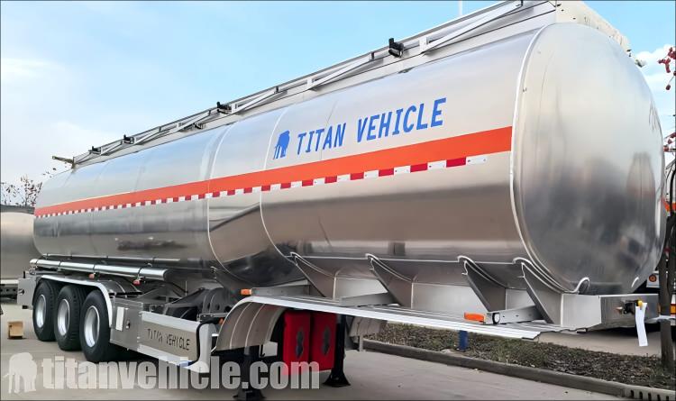 Remolque cisterna de aluminio de 3 ejes en venta en Mali