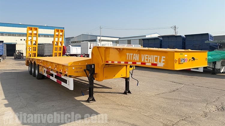Remolque de plataforma baja de tres ejes a la venta en Ghana