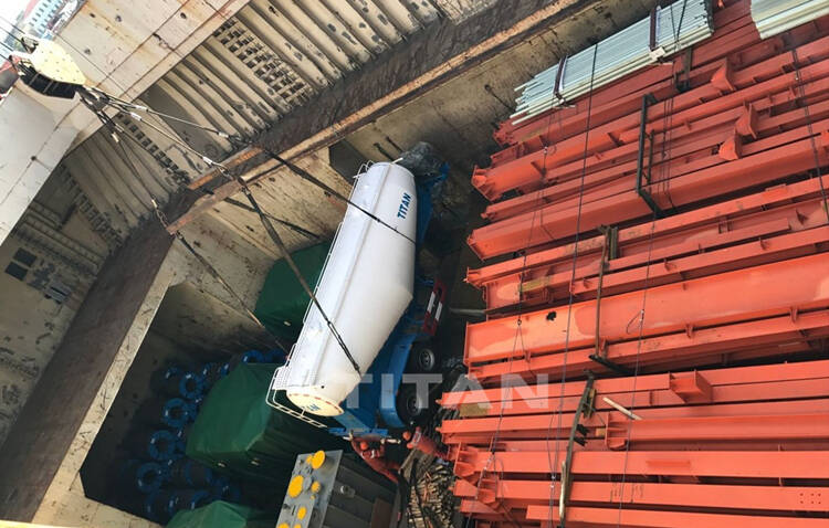 Semirremolque cisterna de polvo de 30 metros cúbicos de 2 ejes