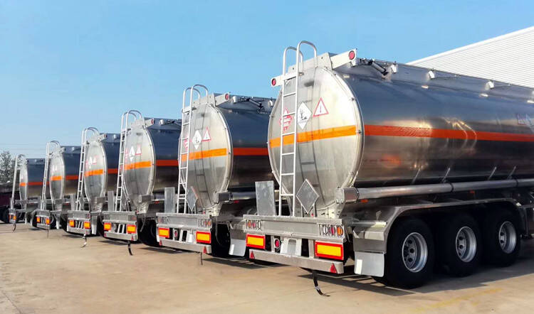 Tanque de petroleo de aleación de aluminio de 3 ejes