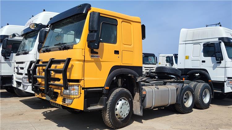 Camión tractor Sinotruk HOWO 400HP a la venta en Costa Rica