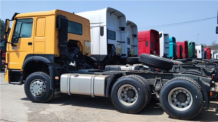 Camión tractor Sinotruk HOWO 400HP a la venta en Costa Rica