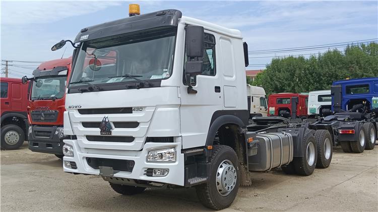 Camión tractor HOWO 430 a la venta en Uruguay