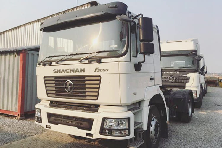 Camión tractor Shacman F2000 a la venta