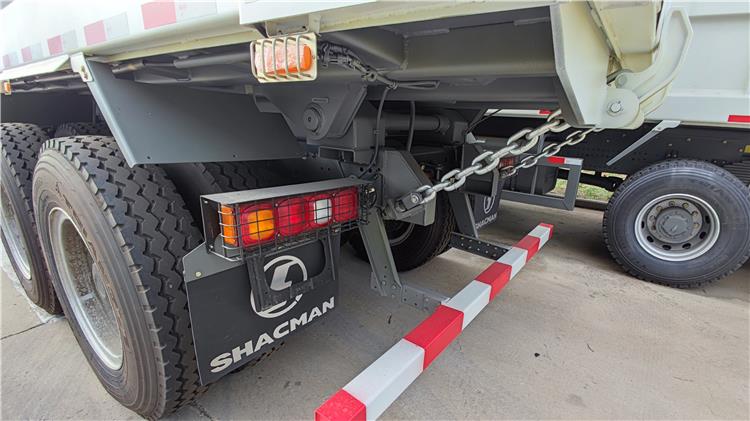 Camión volquete SHACMAN X3000 en venta