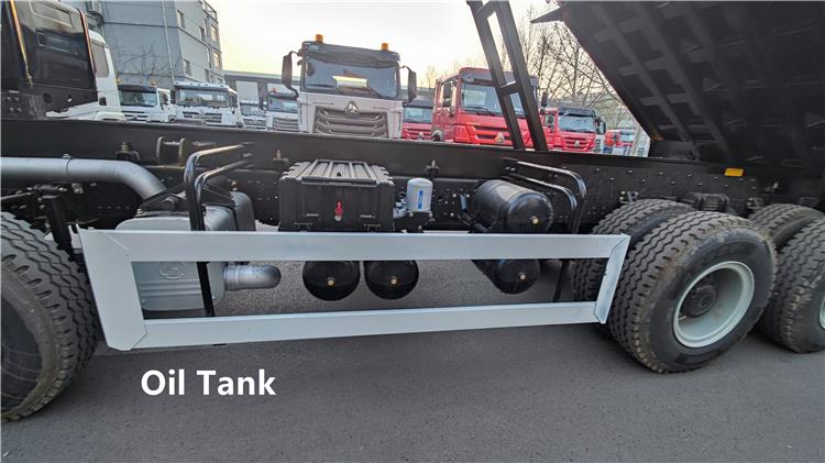 Camión volquete SHACMAN F3000 de 12 ruedas en venta en Bolivia