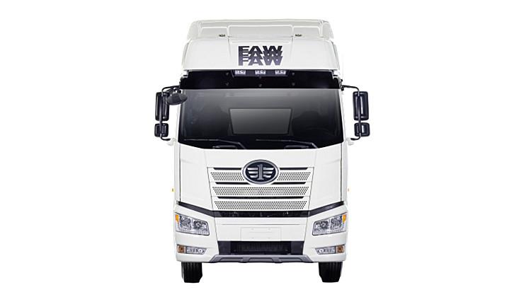Camión tractor FAW J6P 420HP a la venta