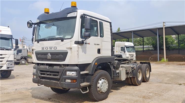 Camión Sinotruk 380HP 6x4 usado en buen estado a la venta