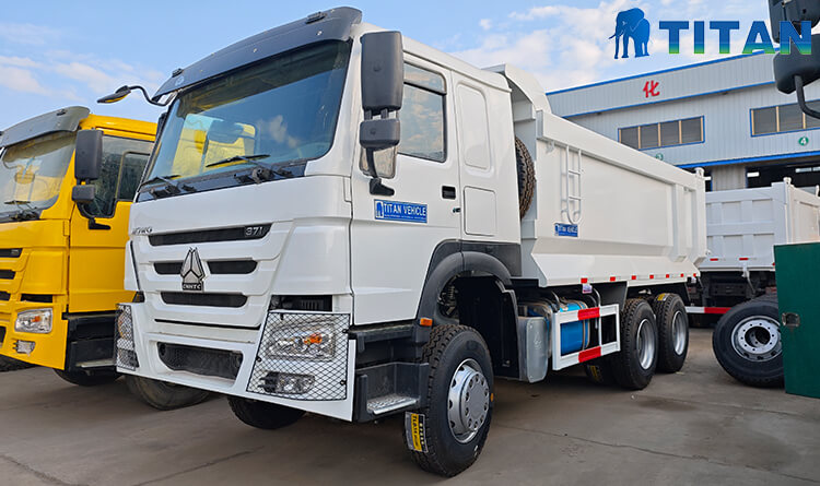 Camión Volquete Sinotruk Howo 371