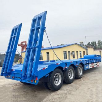 Remolque de plataforma baja de 3 ejes y 60 toneladas