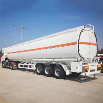 Remolque cisterna monobloque de 60000 litros